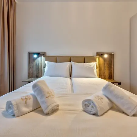 Mvsuite 26 - Luna * 兹拉蒂博尔